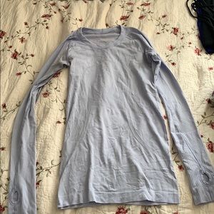 Lululemon top